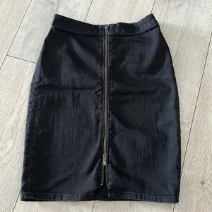 Madewell size 25 black skirt